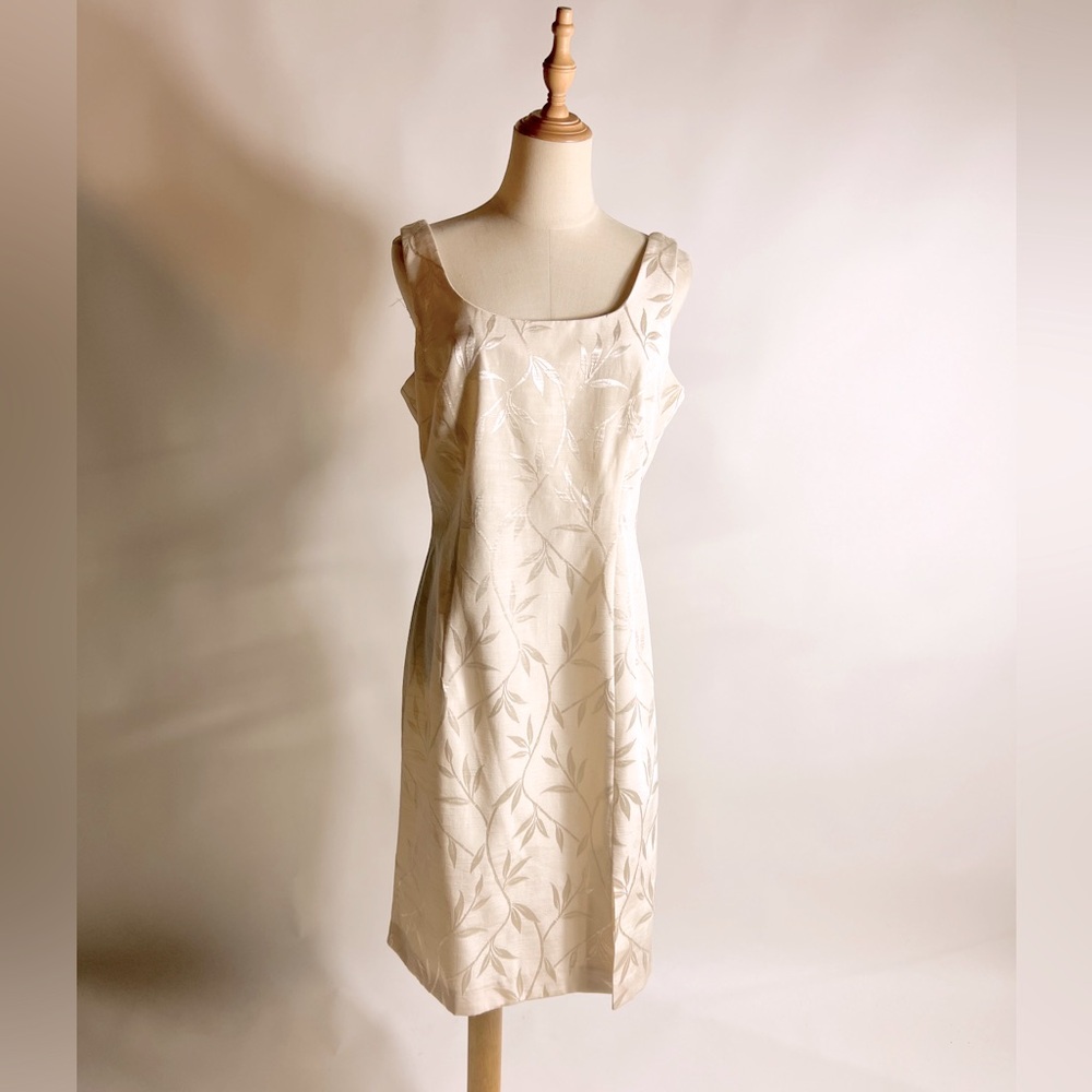 VINTAGE 90s Ivory Champagne Jacquard Bamboo Leaves Sleeveless Sheath Dress 10
